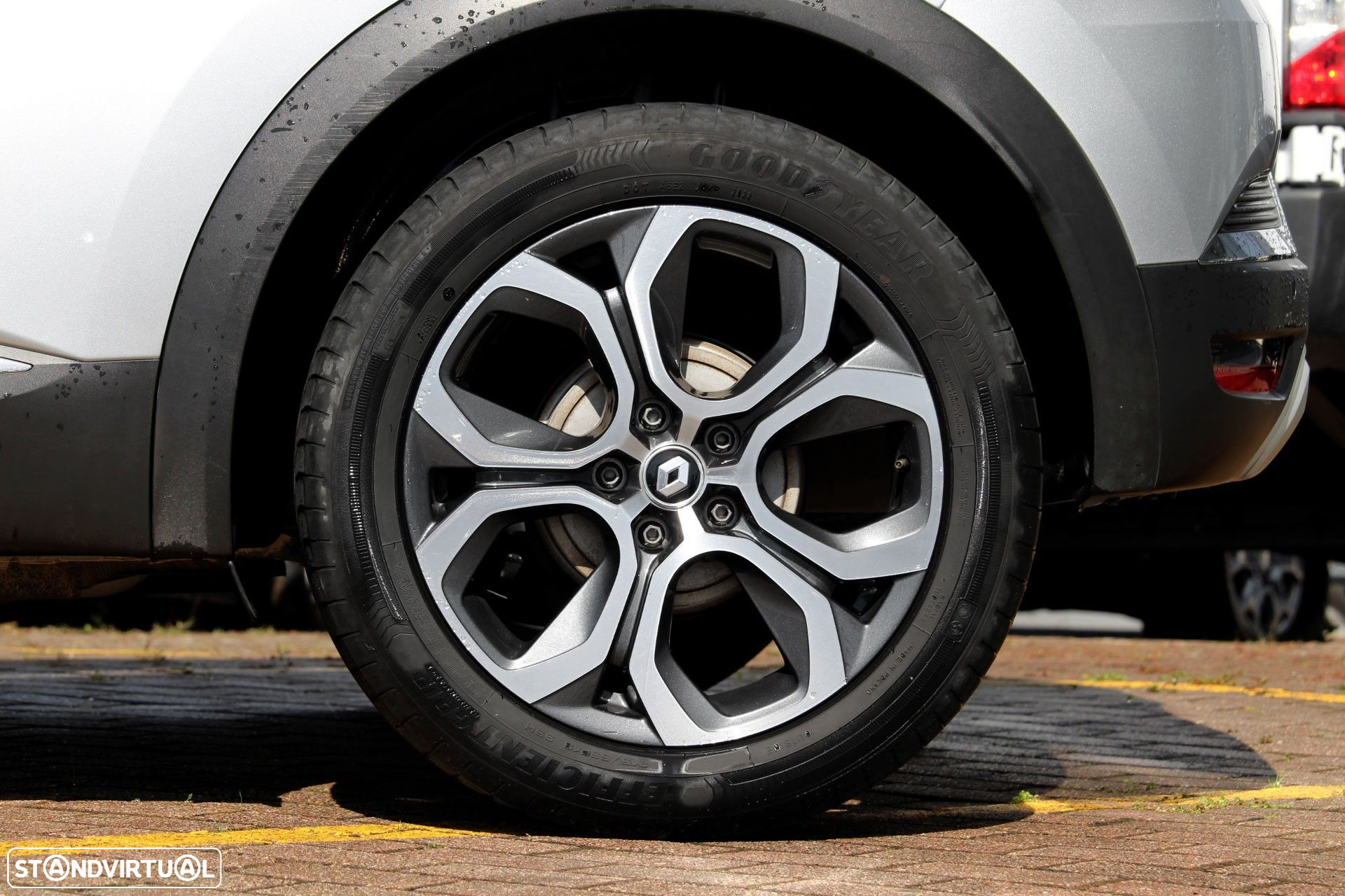Renault Captur - 3