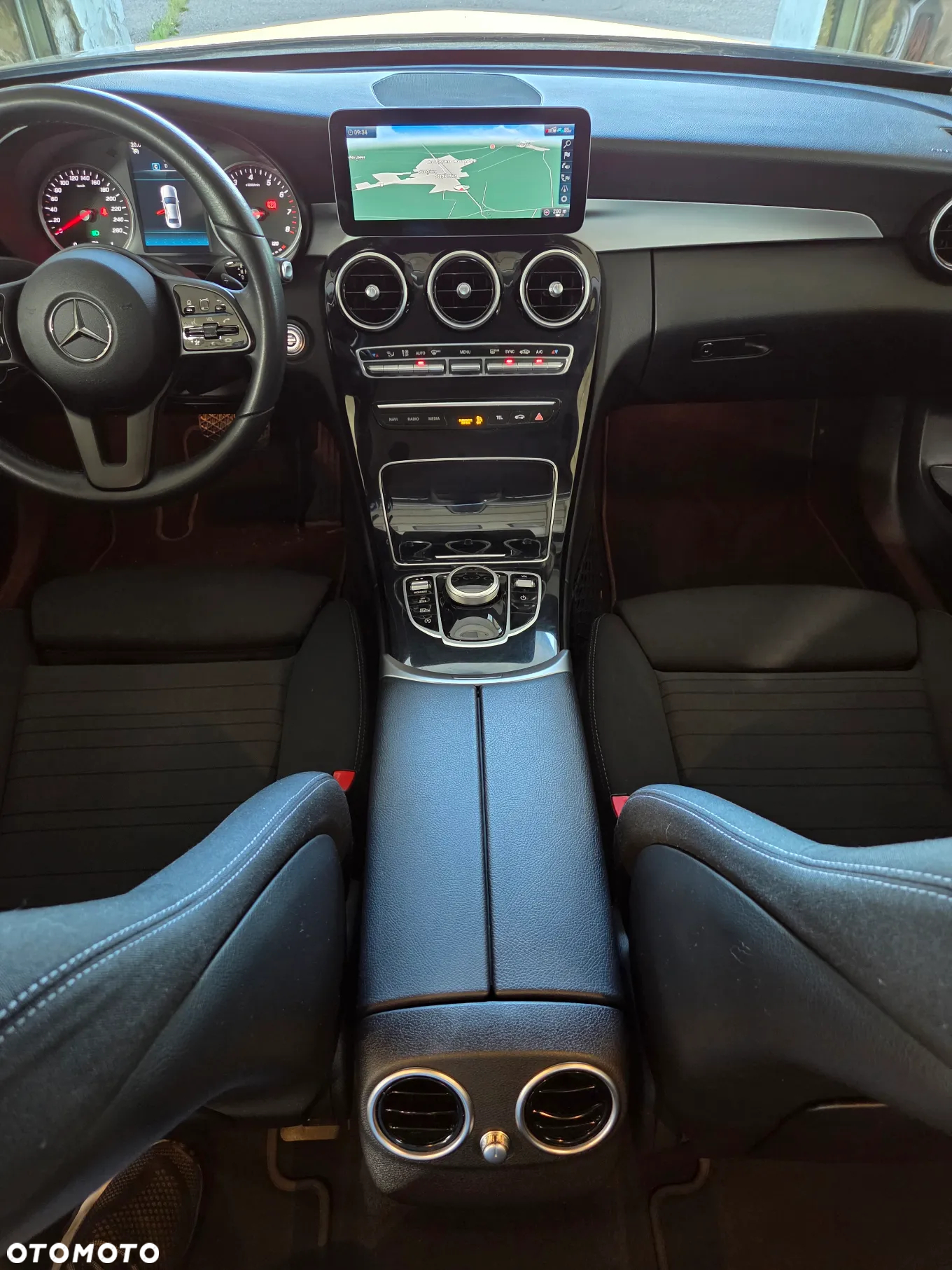 Mercedes-Benz Klasa C 160 Business Edition 9G-TRONIC - 14