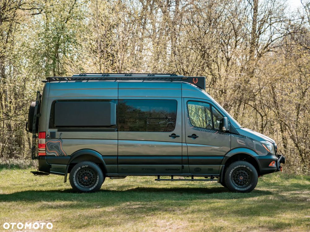 Mercedes-Benz Sprinter - 6