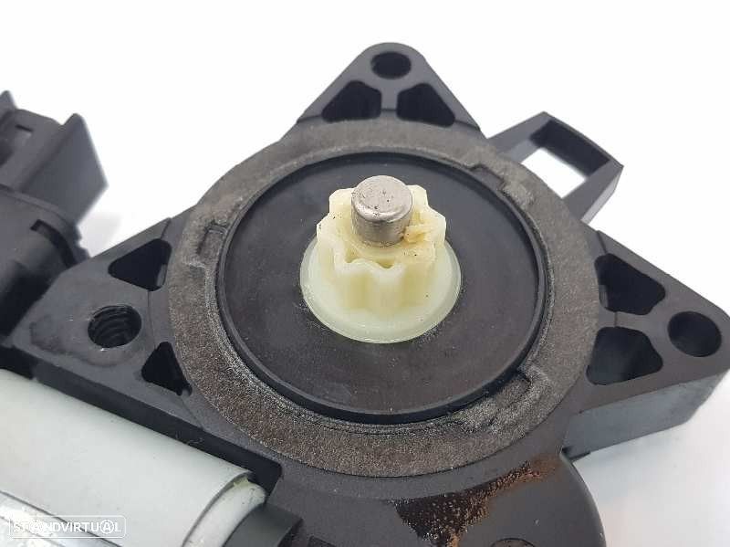 MOTOR ELEVADOR DE VIDRO TRASEIRO DIREITO MAZDA CX-7 2011 -GJ6A5958X - 2