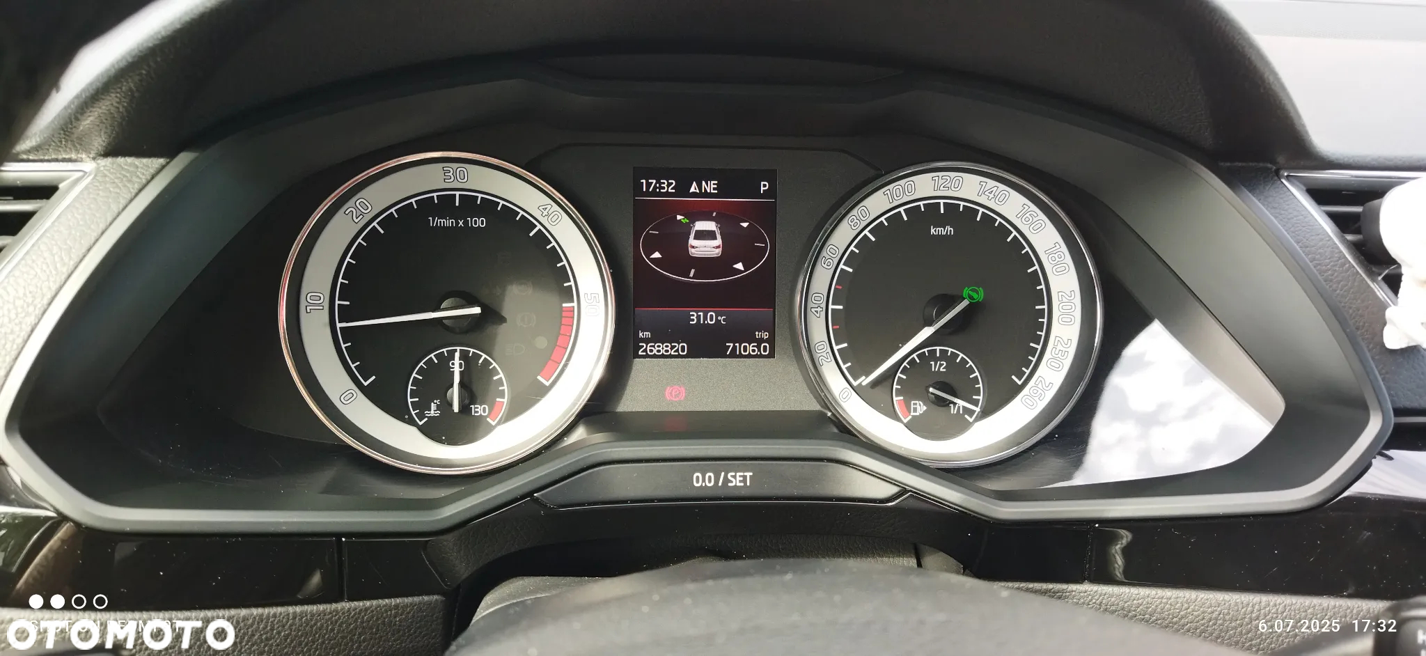 Skoda Superb 2.0 TDI 4x4 L&K DSG - 36