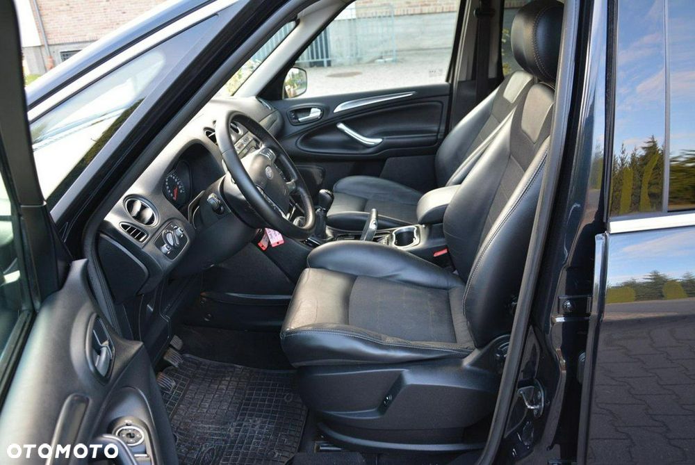 Ford S-Max 2.0 Titanium - 23