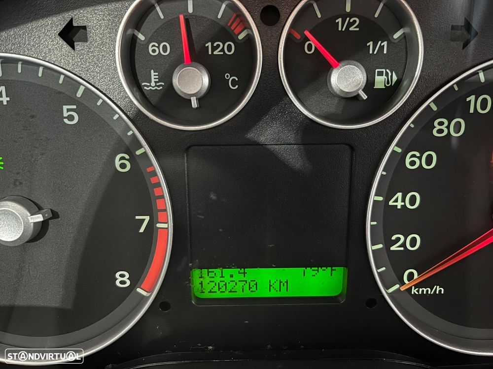 Ford Focus 1.4 16V Sport - 23