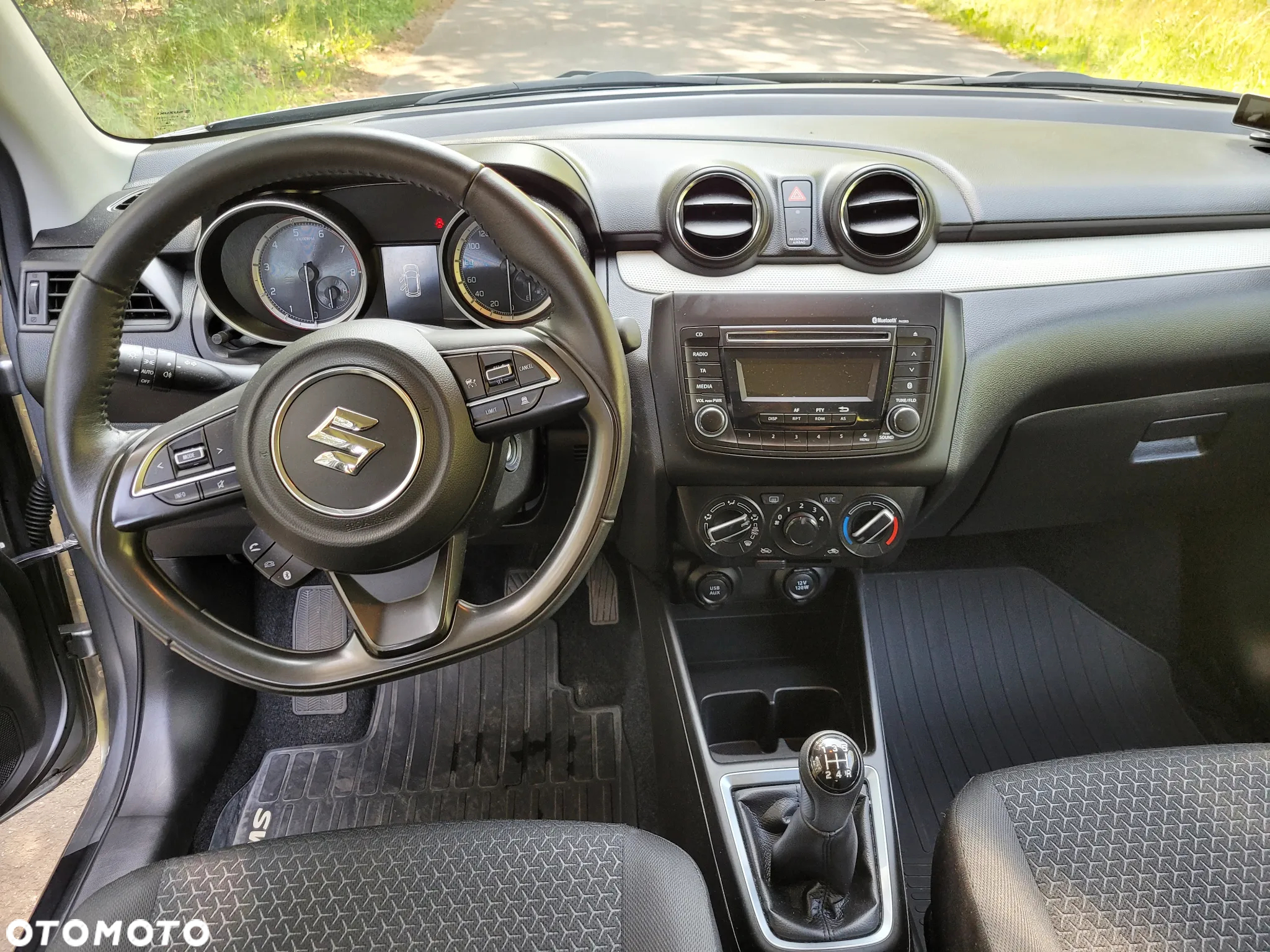 Suzuki Swift - 11