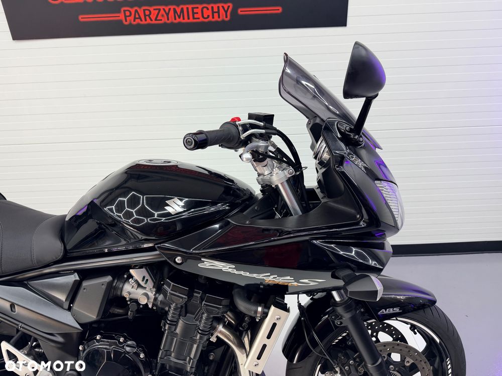 Suzuki Bandit - 22