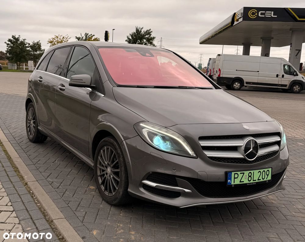 Mercedes-Benz Klasa B (Electric Drive) 250 e - 1