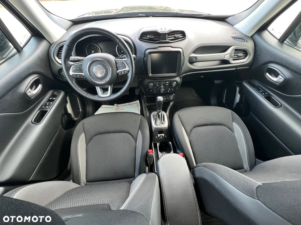 Jeep Renegade - 17