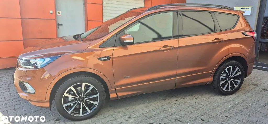 Ford Kuga 1.5 EcoBoost 4x4 ST-Line - 4