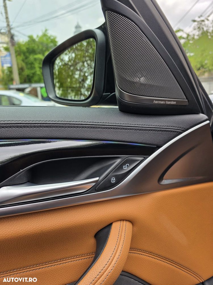 BMW Seria 5 530e Aut. M Sport Edition - 11