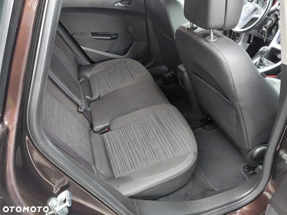 Opel Astra 1.4 T Sport EU6 - 13
