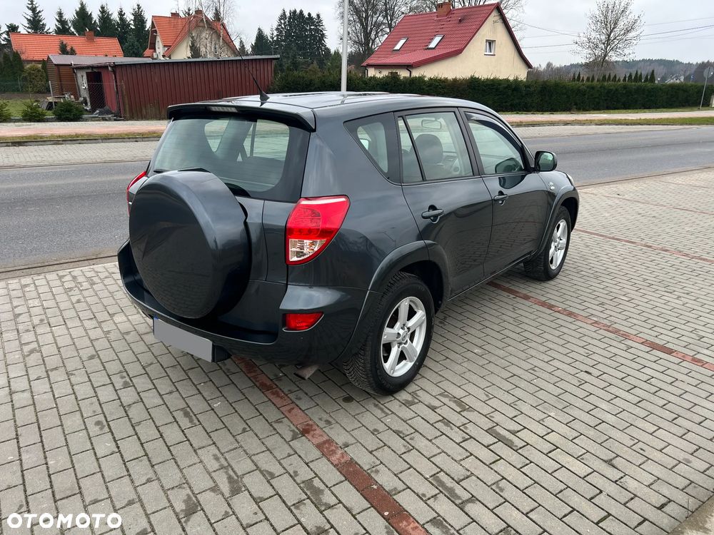 Toyota RAV4 2.2 D-4D Sol 180 - 4