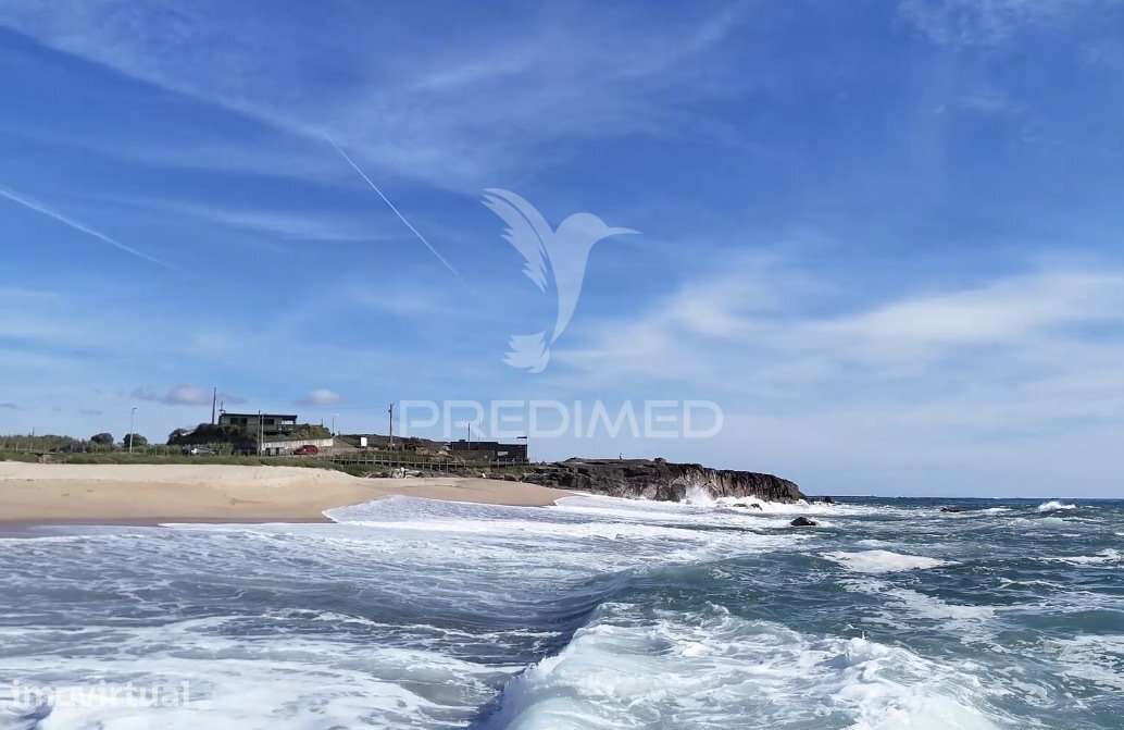 Terreno com vistas de mar e projeto aprovado - Grande imagem: 2/17