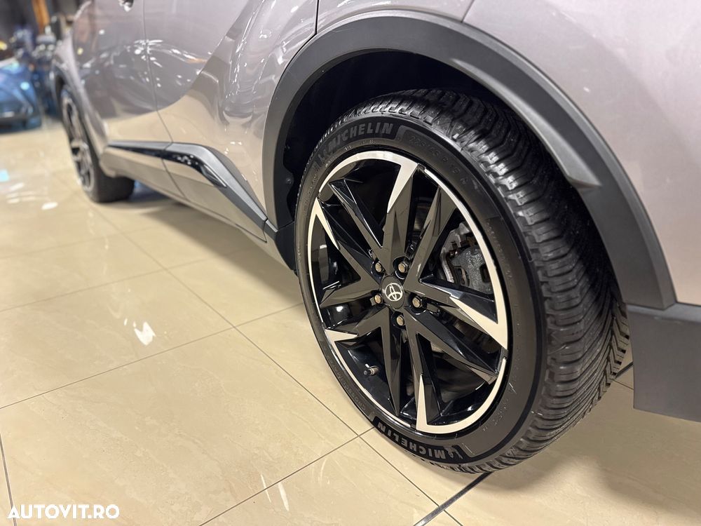 Toyota C-HR 1.8 HSD 122 CP 4x2 CVT C-lassy bi-tone - 31