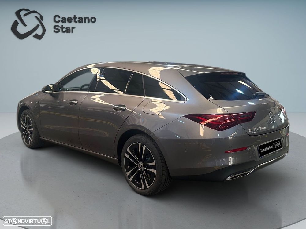 Mercedes-Benz CLA 250 e Shooting Brake Progressive - 5
