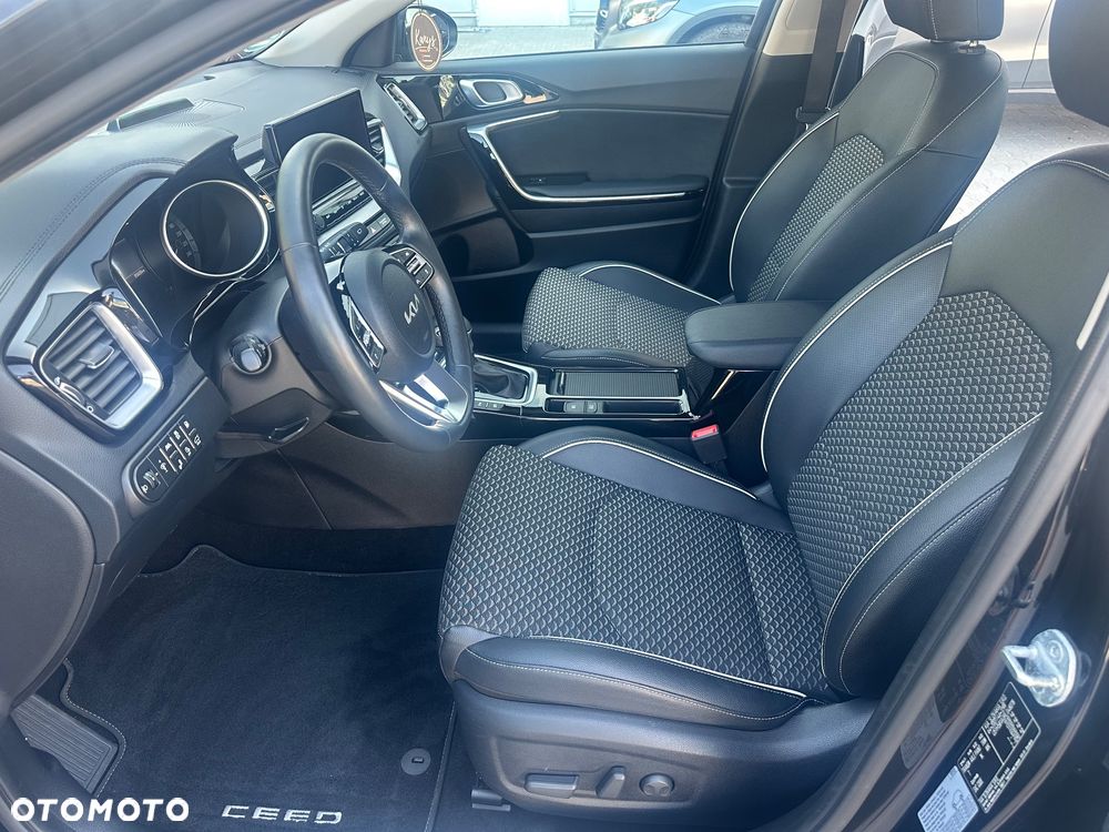 Kia Ceed - 29