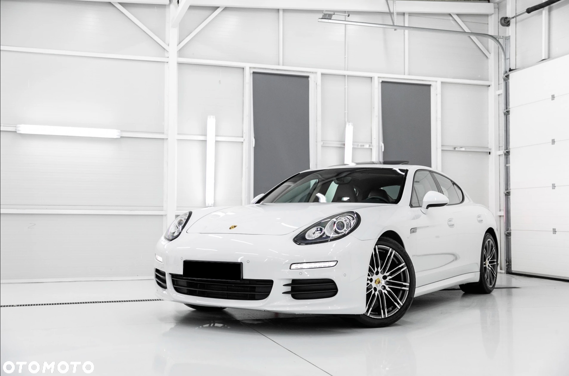 Porsche Panamera PDK - 10