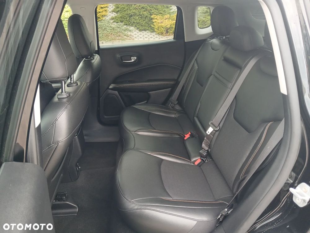 Jeep Compass 1.4 TMair Longitude FWD S&S - 9