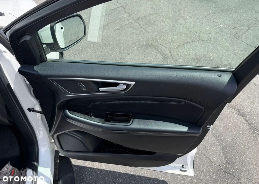 Ford Edge - 34