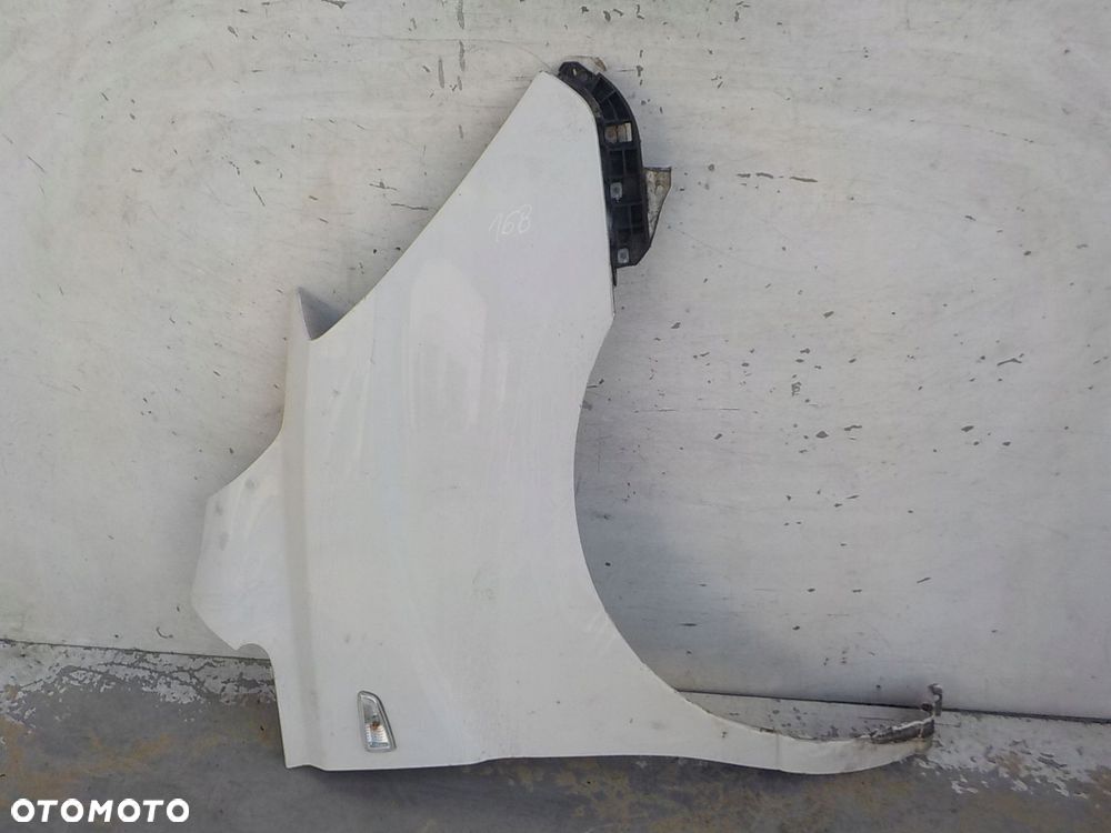 168 HYUNDAI H1 II 07-15 BŁOTNIK PRAWY PRZÓD PRZEDNI - 1