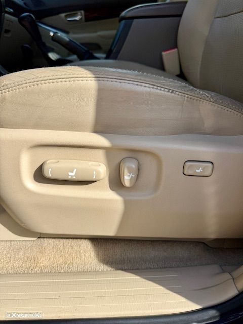 Toyota Land Cruiser 3.0 D-4D Pack CA - 16