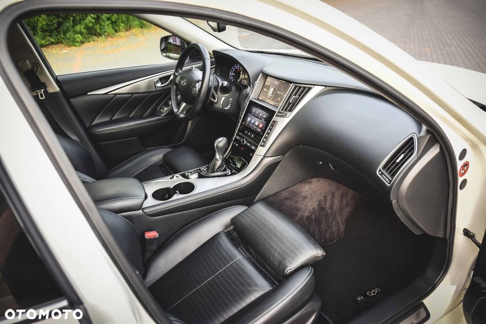 Infiniti Q50 2.0t Premium Executive EU6 - 24