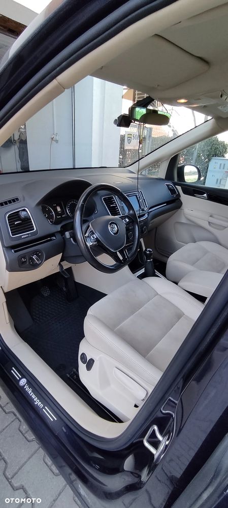 Volkswagen Sharan 2.0 TDI BMT Highline - 21