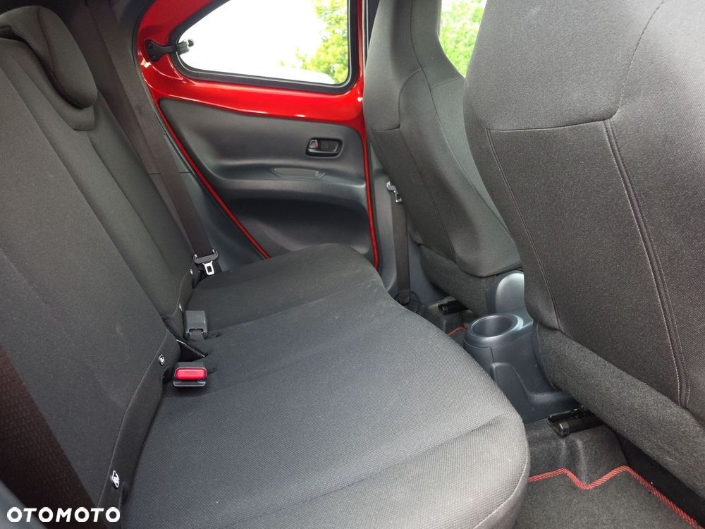 Toyota Aygo X 1.0 VVT-i Style CVT - 11