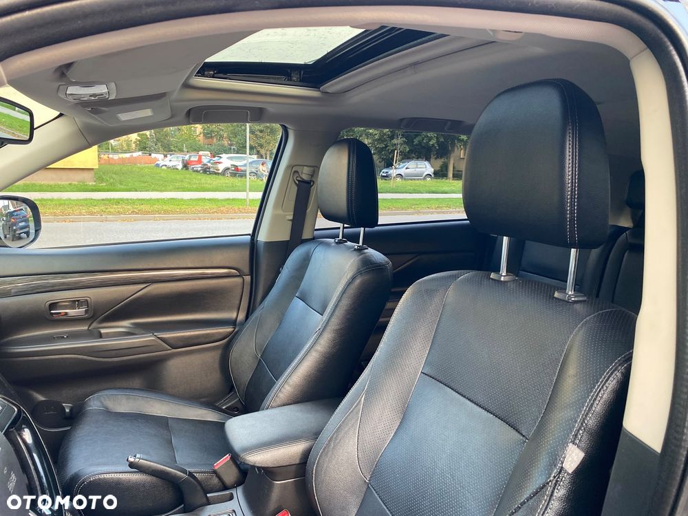 Mitsubishi Outlander 2.0 Intense + - 8