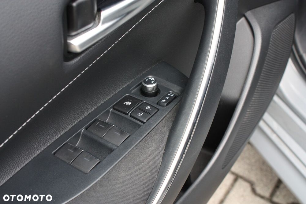 Toyota Corolla 2.0 Hybrid Comfort - 30
