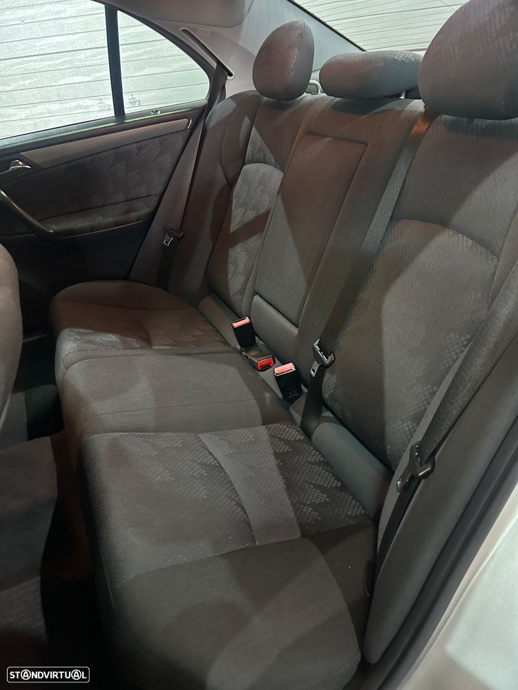 Mercedes-Benz C 180 K Avantgarde Aut. - 10