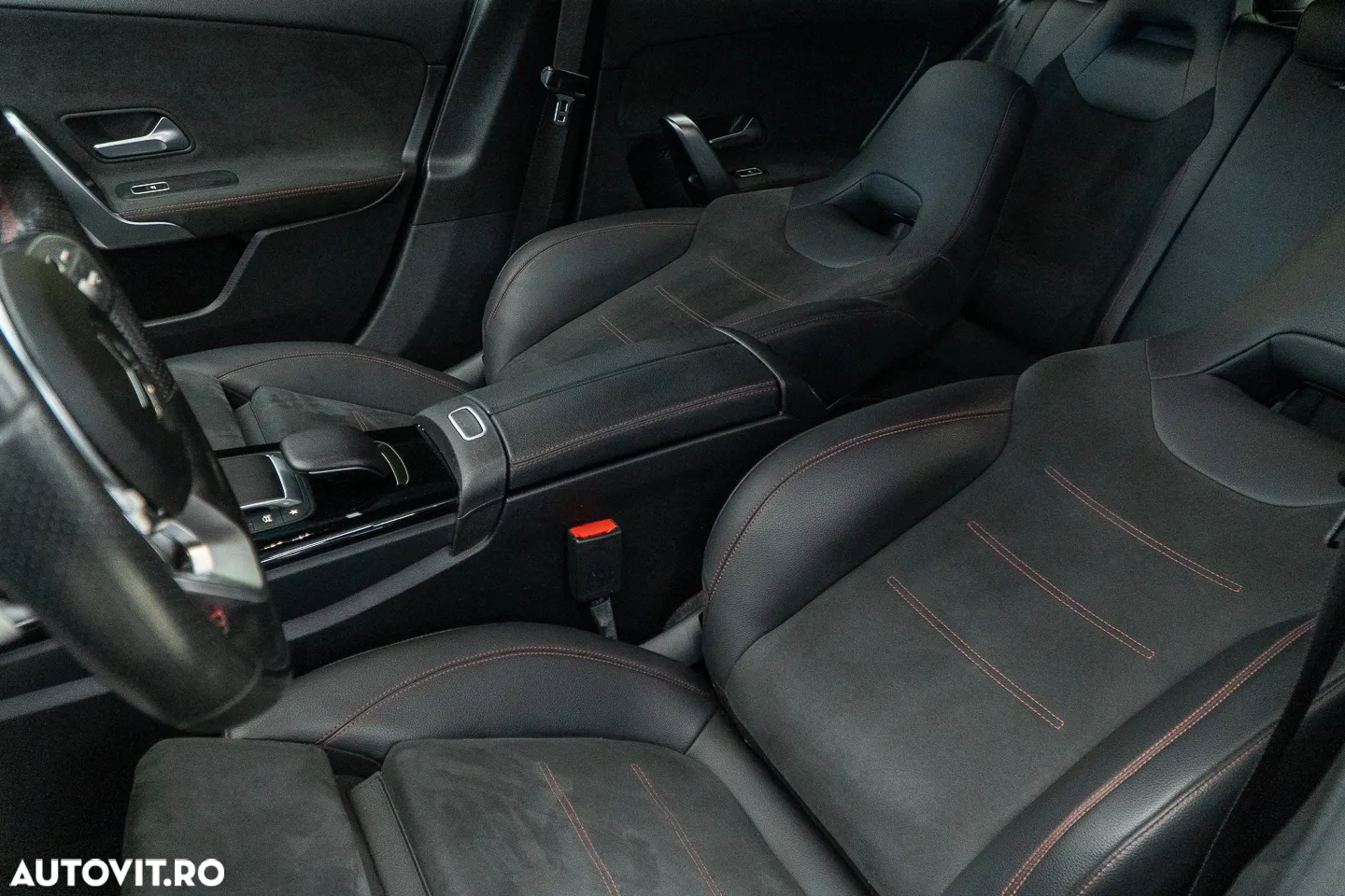 Mercedes-Benz A 180 d 7G-DCT AMG Line - 14