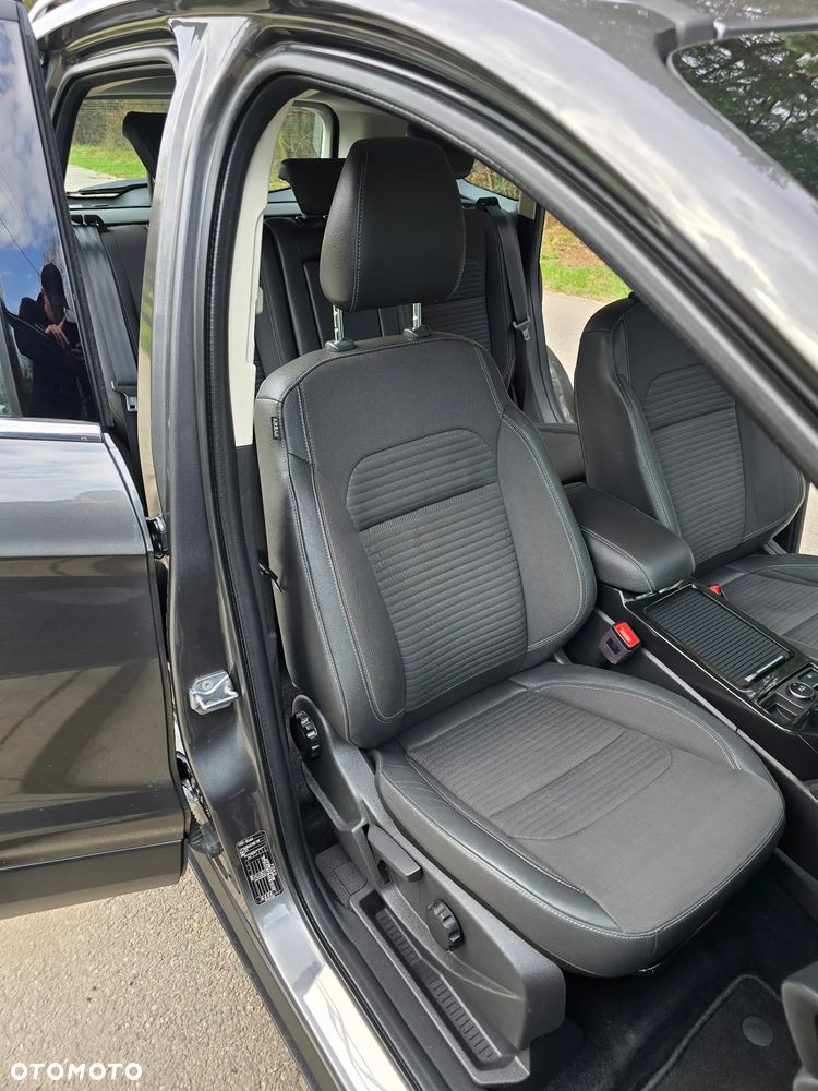 Ford Kuga 1.5 EcoBoost 2x4 Titanium - 23