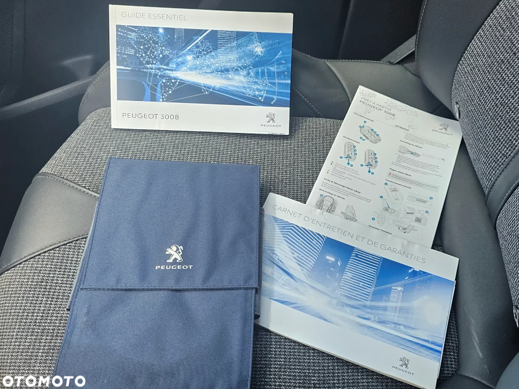 Peugeot 3008 1.2 PureTech Allure S&S - 22