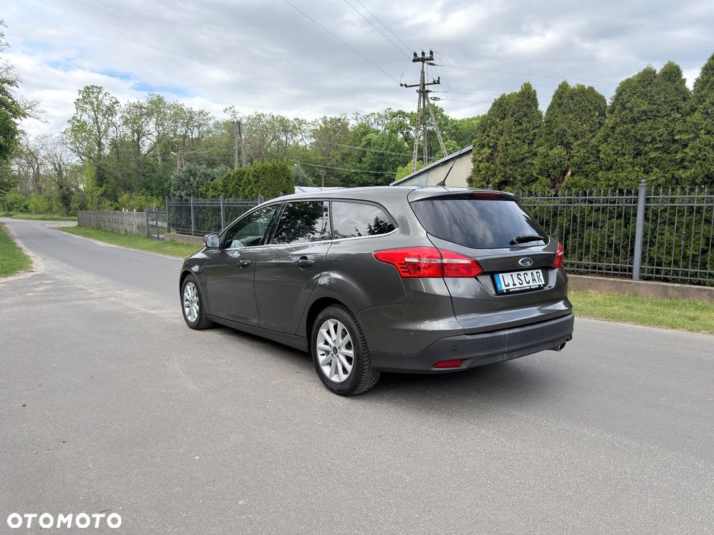 Ford Focus 2.0 TDCi DPF Start-Stopp-System Titanium - 5
