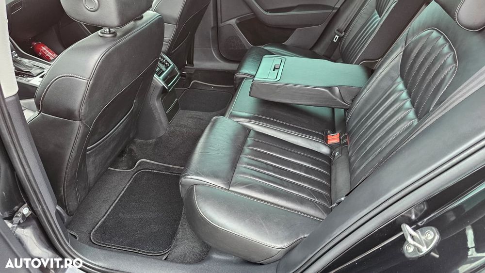 Skoda Superb 2.0 TDI DSG Premium Edition - 24