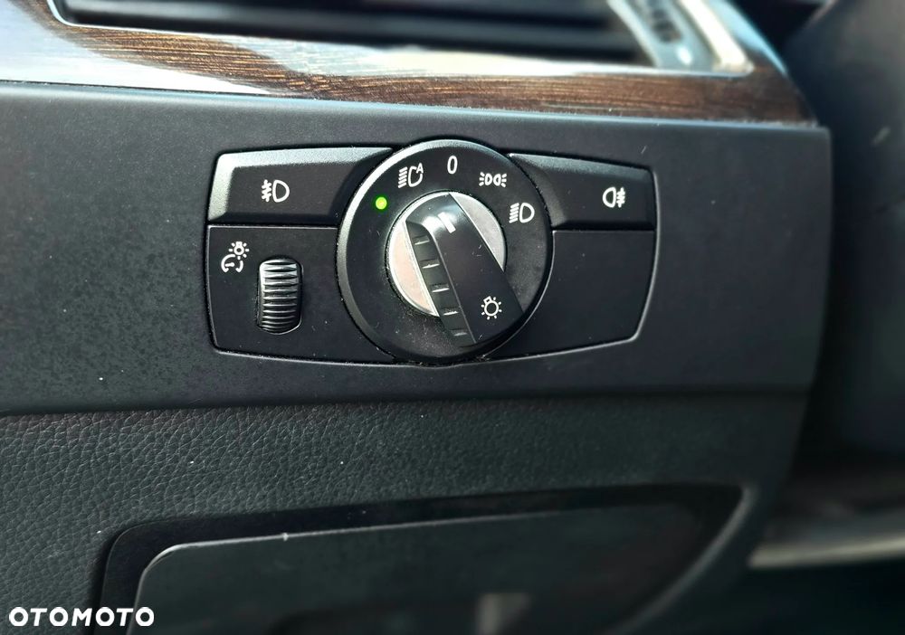 BMW Seria 5 530d - 31