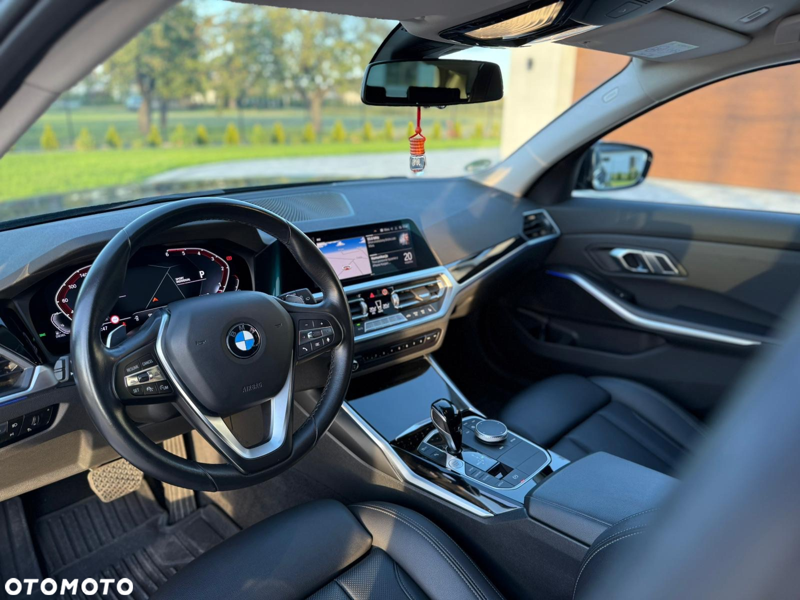 BMW Seria 3 320d Touring Sport Line - 11