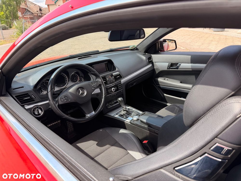 Mercedes-Benz Klasa E 250 CGI BlueEffICIENCY - 12