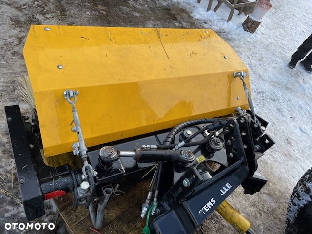 Zamiatarka odśnieżarka szczotka hydrauliczna GMR Stensballe Kubota Iseki Epoke - 8