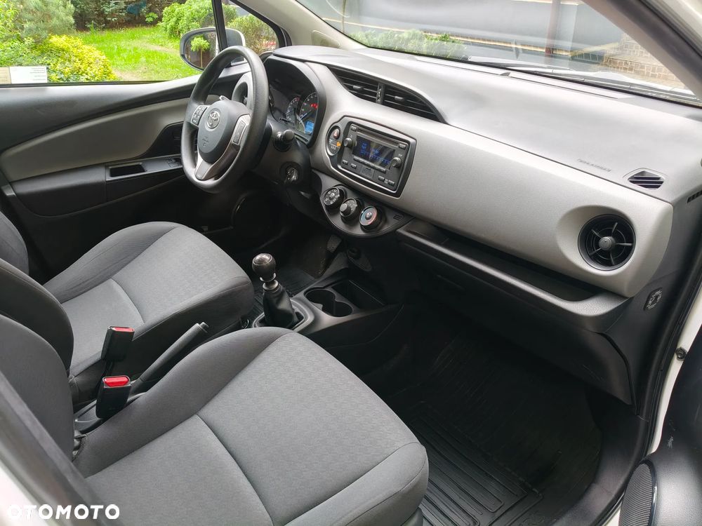 Toyota Yaris 1.5 Active - 21