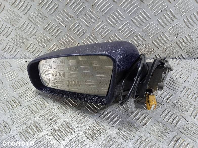 LUSTERKO LEWE AUDI A4 B6 - 1