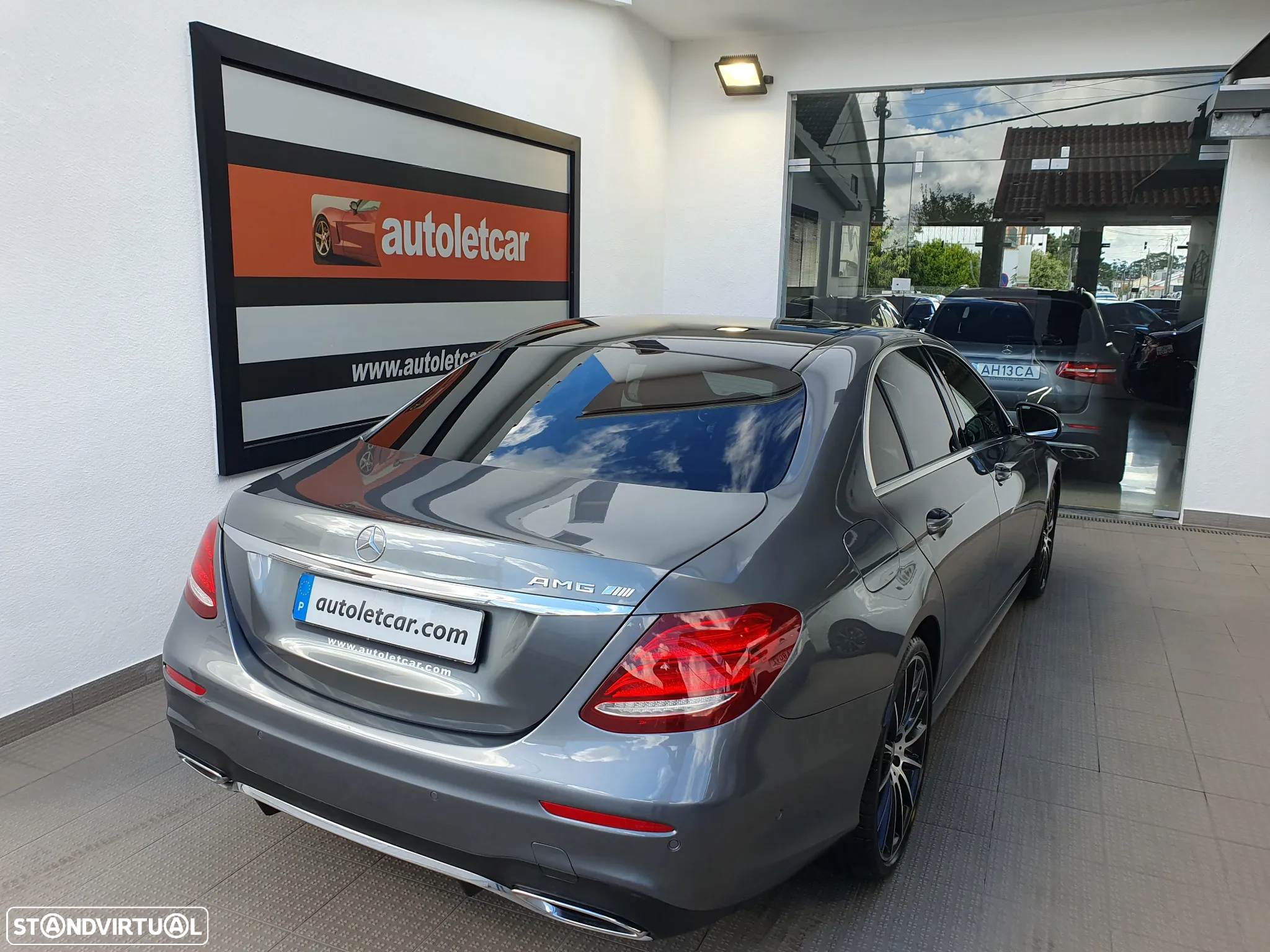 Mercedes-Benz E 220 d AMG - 5