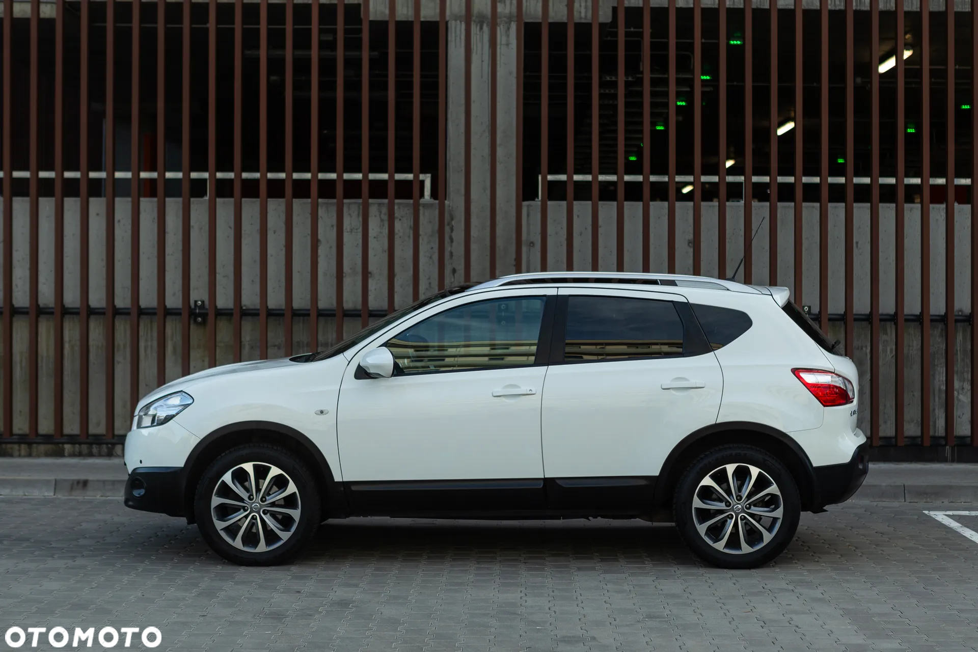 Nissan Qashqai 1.6 Tekna - 10