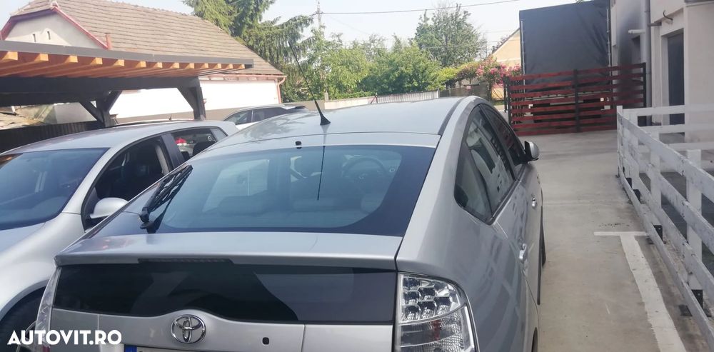 Toyota Prius - 13