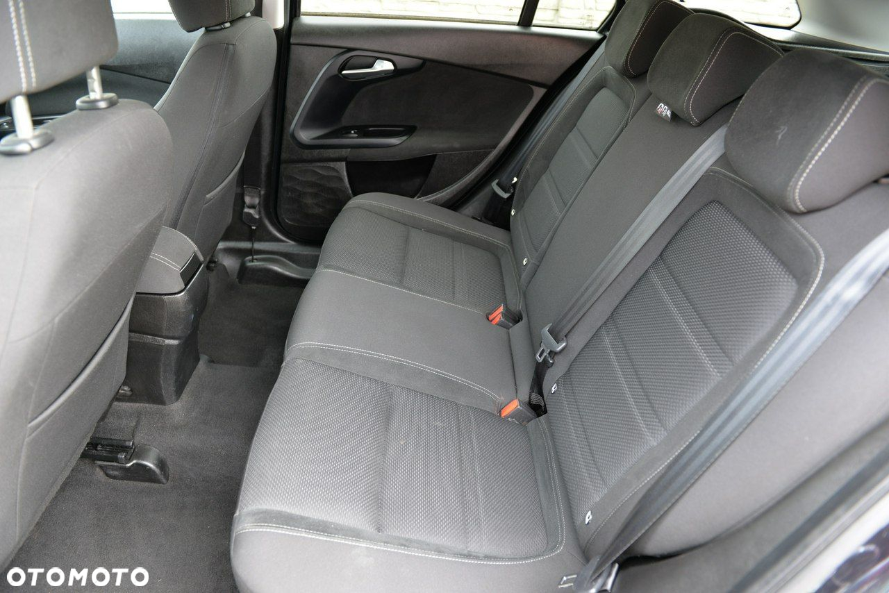 Fiat Tipo 1.6 MultiJet DCT Lounge - 10