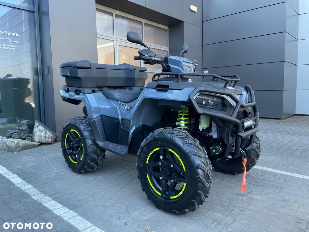 Polaris Sportsman - 1