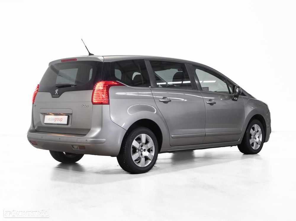 Peugeot 5008 - 3