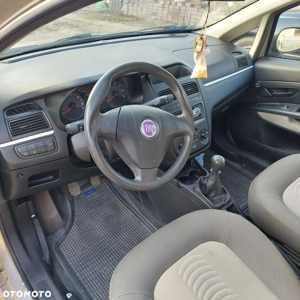 Fiat Linea 1.4 Active - 7