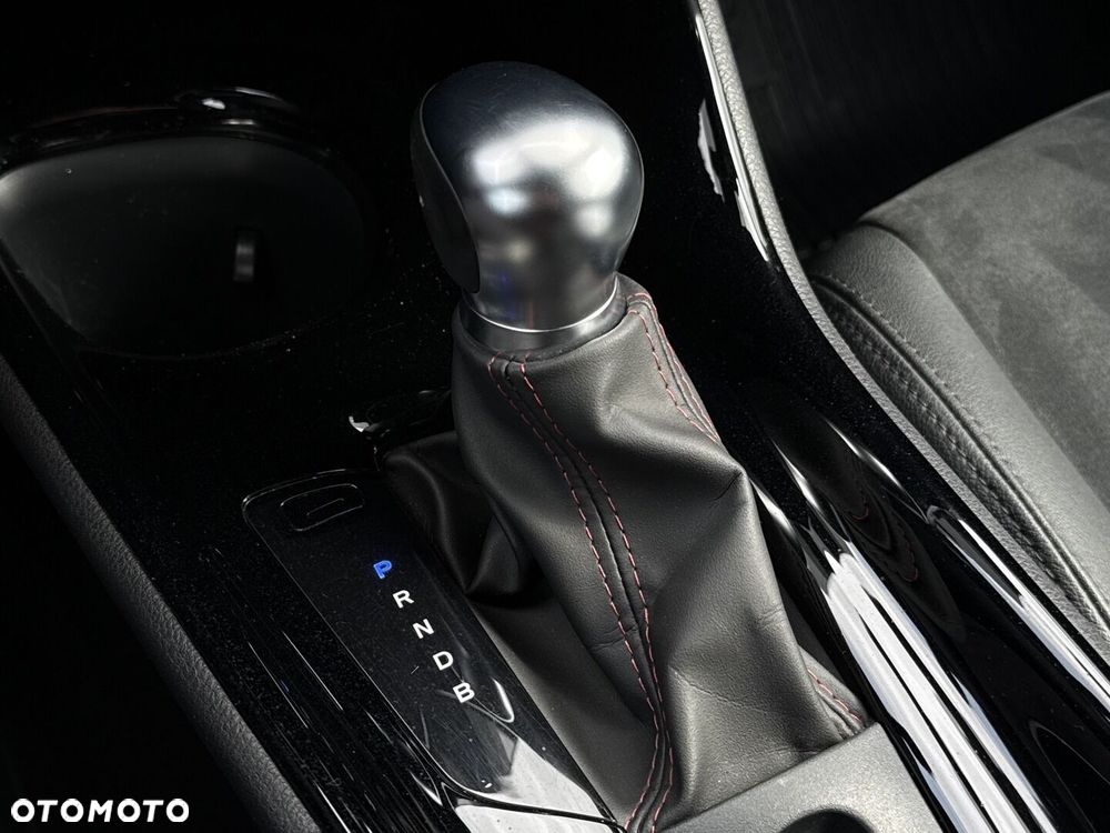 Toyota C-HR 1.8 Hybrid GPF GR Sport - 17