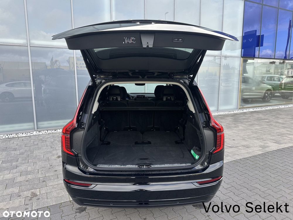 Volvo XC 90 - 32